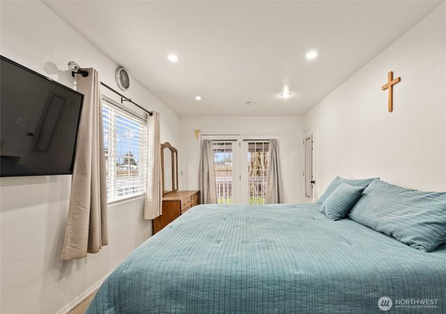 416 N Regent Street, Burlington, WA 98233