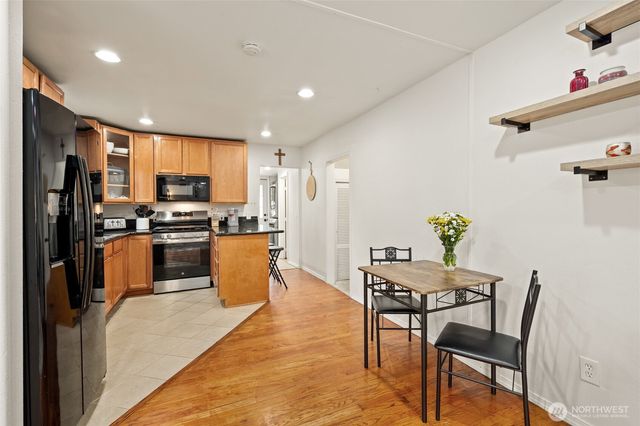 416 N Regent Street, Burlington, WA 98233