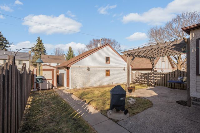 1709 Scheffer Avenue, Saint Paul, MN 55116