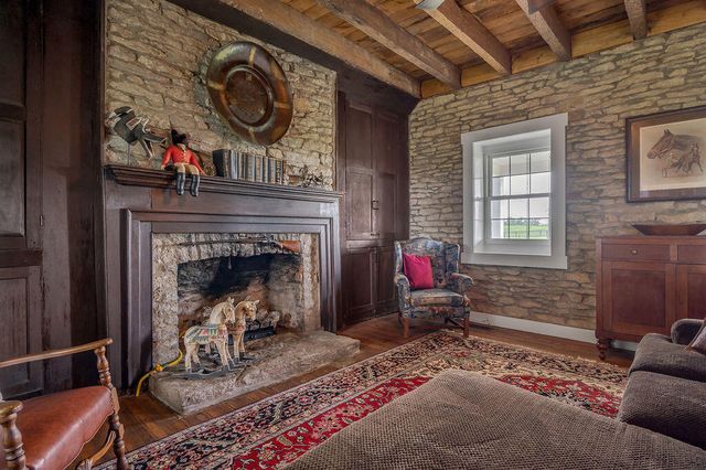 1378 Brentsville Road, Paris, KY 40361