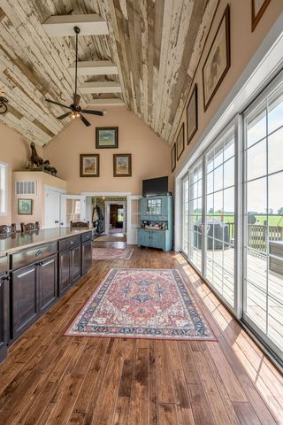 1378 Brentsville Road, Paris, KY 40361