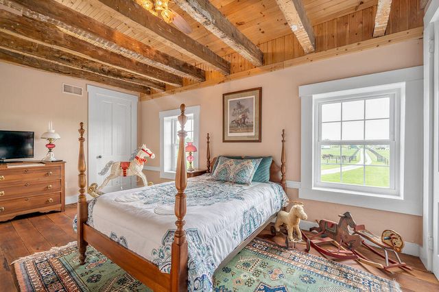 1378 Brentsville Road, Paris, KY 40361
