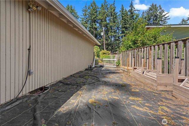 6712 53rd Street W, University Place, WA 98467