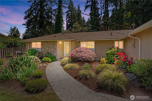 6712 53rd Street W, University Place, WA 98467