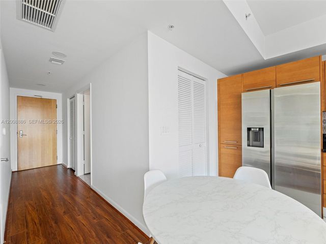 244 Biscayne Blvd 3105, Miami, FL 33132