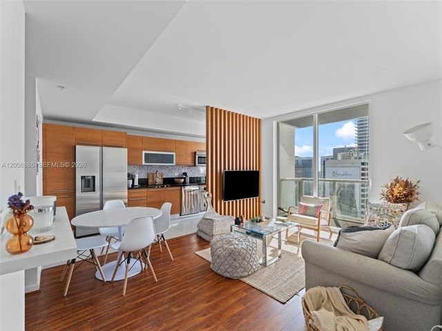 244 Biscayne Blvd 3105, Miami, FL 33132