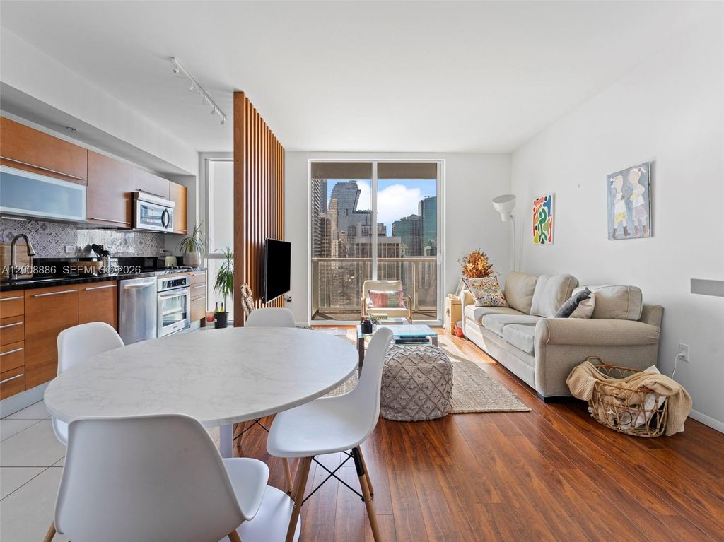 244 Biscayne Blvd 3105, Miami, FL 33132