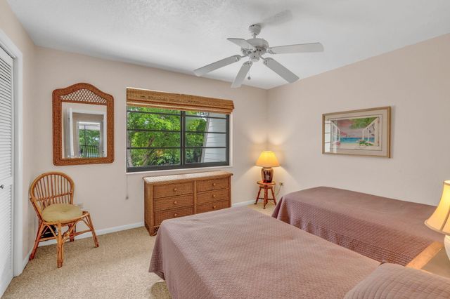 97652 Overseas Hwy Apt S11, Key Largo, FL 33037