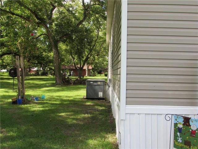 3239 Bob Bowen Road, Blackshear, GA 31516
