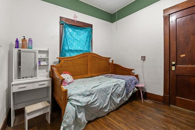 113 S Rust Avenue, Gentry, AR 72734