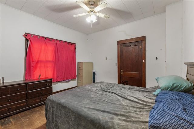 113 S Rust Avenue, Gentry, AR 72734