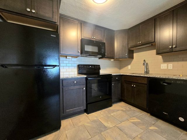 725 Broad St 4, Weymouth, MA 02189