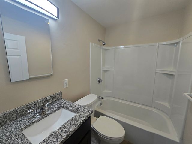 725 Broad St 4, Weymouth, MA 02189