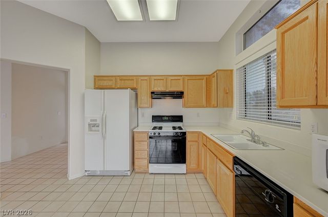 10501 City Clouds Court, Las Vegas, NV 89134