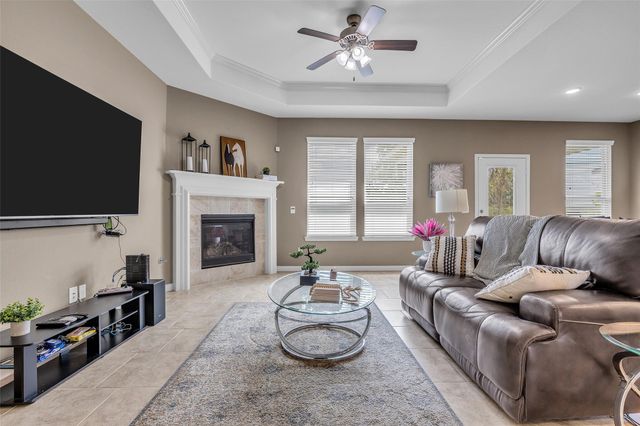 3423 Satin Leaf Lane, Richmond, TX 77469