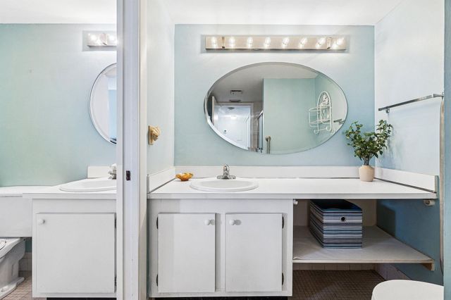 1805 Fairview Villas Drive 3, Palm Springs, FL 33406