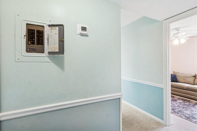 1805 Fairview Villas Drive 3, Palm Springs, FL 33406