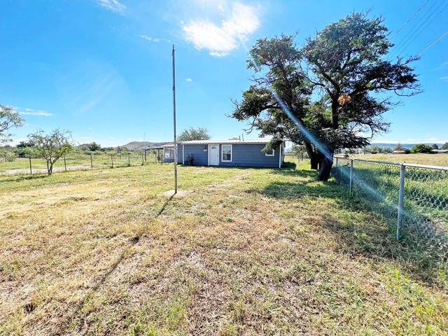 1102 W Brown Ave, Alpine, TX 79830