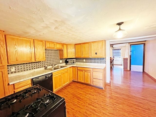 1102 W Brown Ave, Alpine, TX 79830