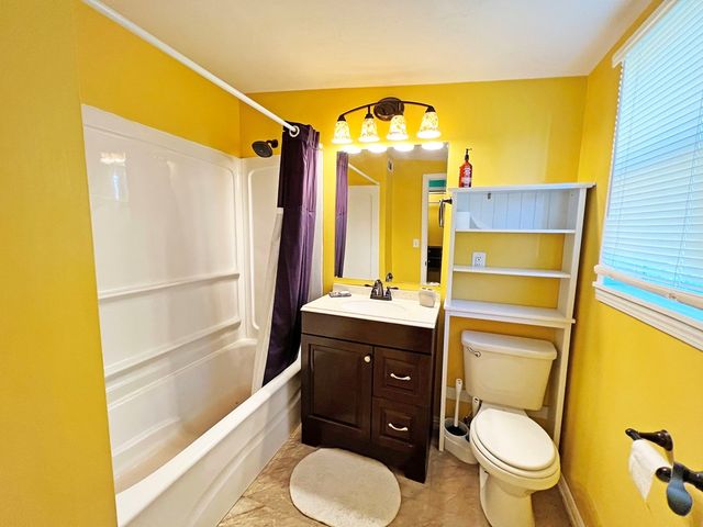 1102 W Brown Ave, Alpine, TX 79830