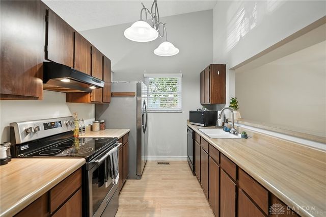 8436 Indian Mound Drive, Dayton, OH 45424