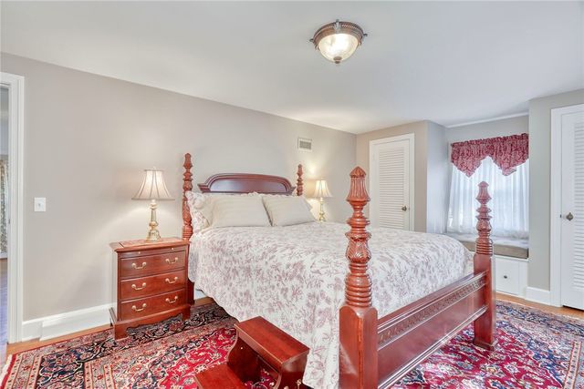 248 Chestnut Hill Drive, Irondequoit, NY 14617