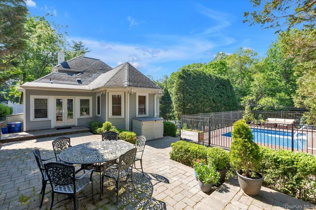 80 Skunks Misery Road, Locust Valley, NY 11560