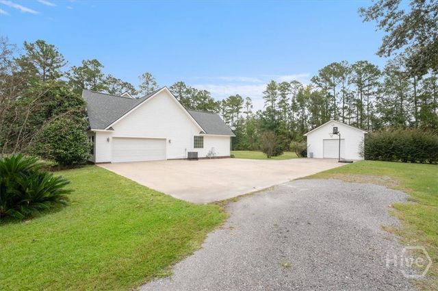 876 Old Darien Road, Riceboro, GA 31323