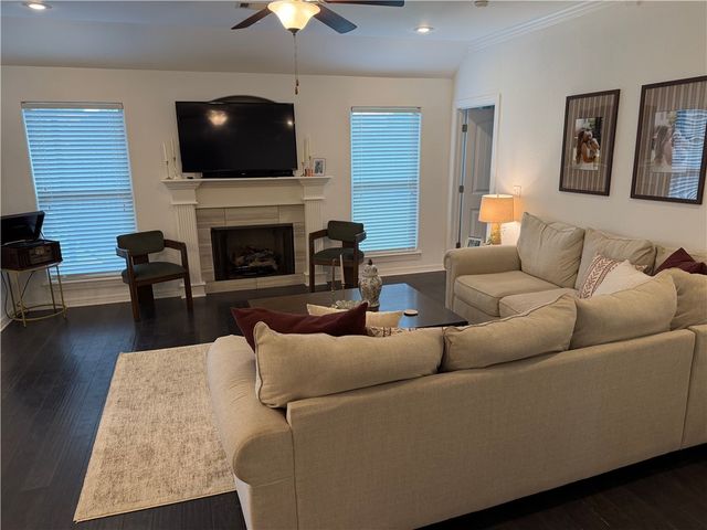 4678 W Croft Drive, Fayetteville, AR 72704