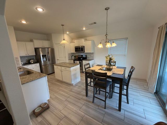 4678 W Croft Drive, Fayetteville, AR 72704