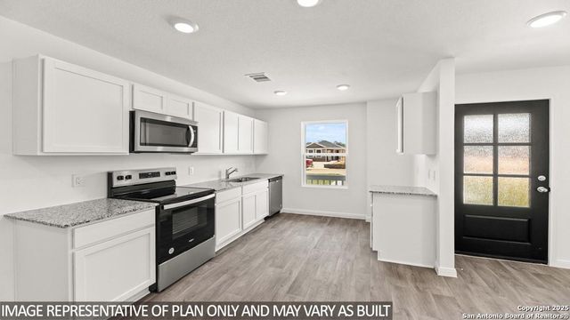 2033 Zephyr Lily, San Antonio, TX 78221