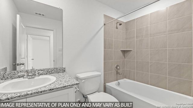 2033 Zephyr Lily, San Antonio, TX 78221