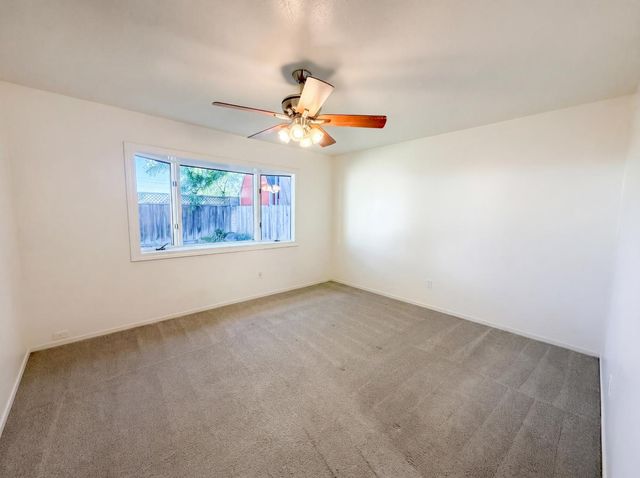 9648 Elmira Cir, Sacramento, CA 95827