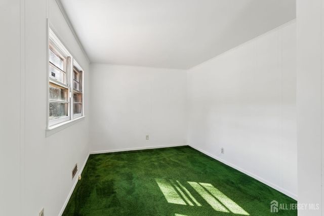 39 Gage Road, East Brunswick, NJ 08816