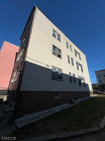 85 Montgomery Ave, Irvington Twp., NJ 07111