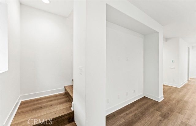 106 Kimberwick Court, Burbank, CA 91506