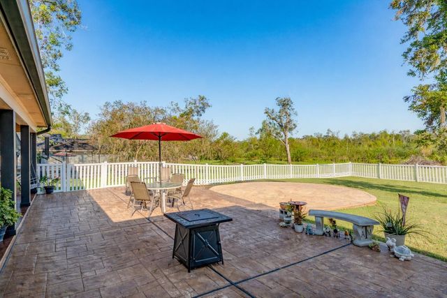 350 Pecan Estates Road, Angleton, TX 77515