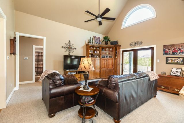 350 Pecan Estates Road, Angleton, TX 77515