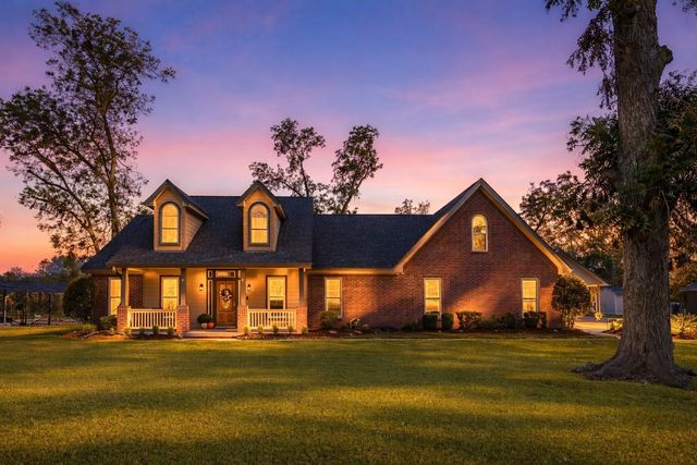 350 Pecan Estates Road, Angleton, TX 77515