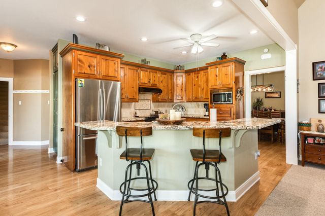 350 Pecan Estates Road, Angleton, TX 77515