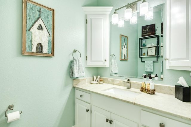 350 Pecan Estates Road, Angleton, TX 77515