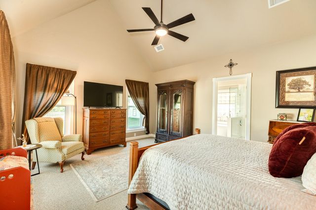 350 Pecan Estates Road, Angleton, TX 77515