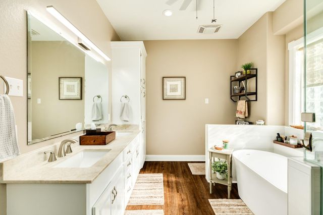 350 Pecan Estates Road, Angleton, TX 77515