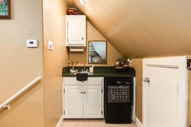 350 Pecan Estates Road, Angleton, TX 77515