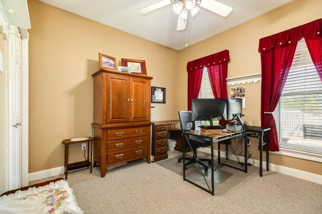 350 Pecan Estates Road, Angleton, TX 77515