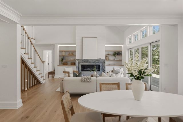 10 Dawson Way, Falmouth, MA 02536