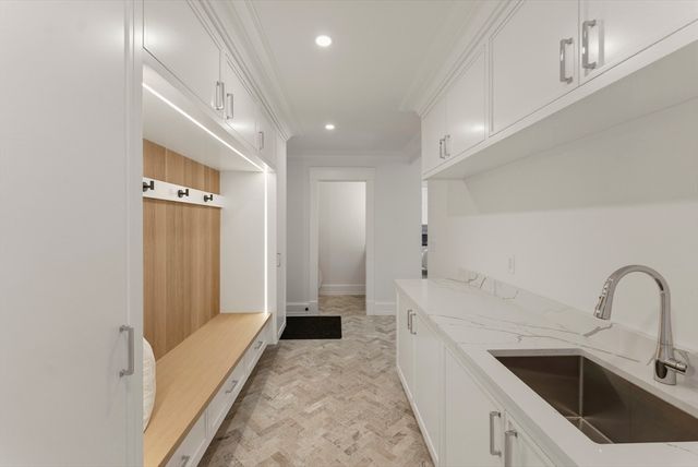 10 Dawson Way, Falmouth, MA 02536