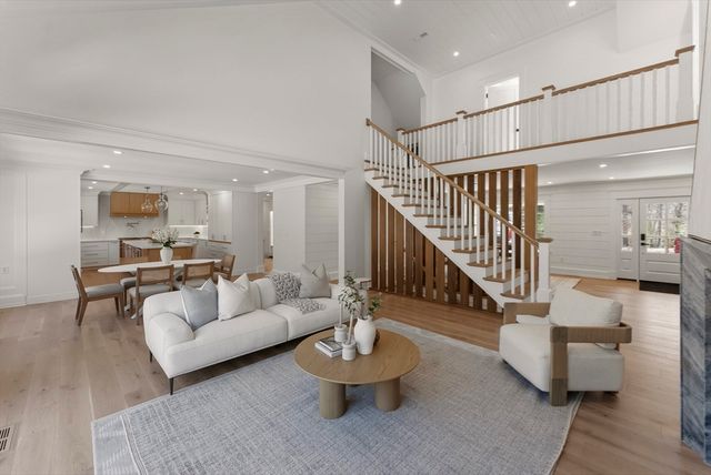 10 Dawson Way, Falmouth, MA 02536