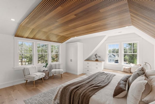 10 Dawson Way, Falmouth, MA 02536