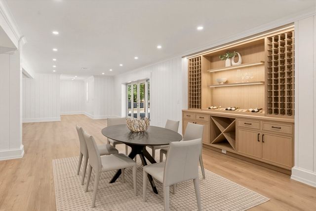 10 Dawson Way, Falmouth, MA 02536